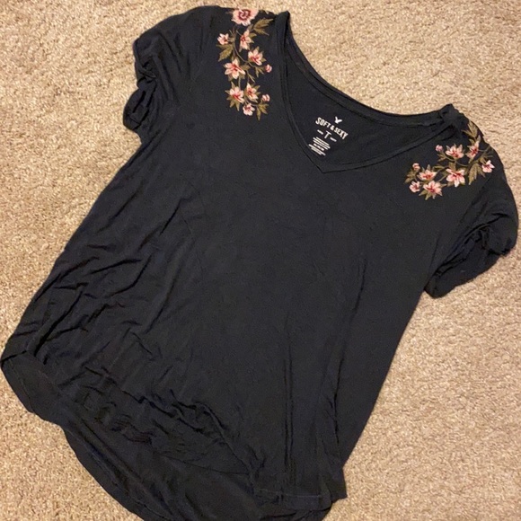 American Eagle Embroidered Floral Soft Top - Picture 1 of 3